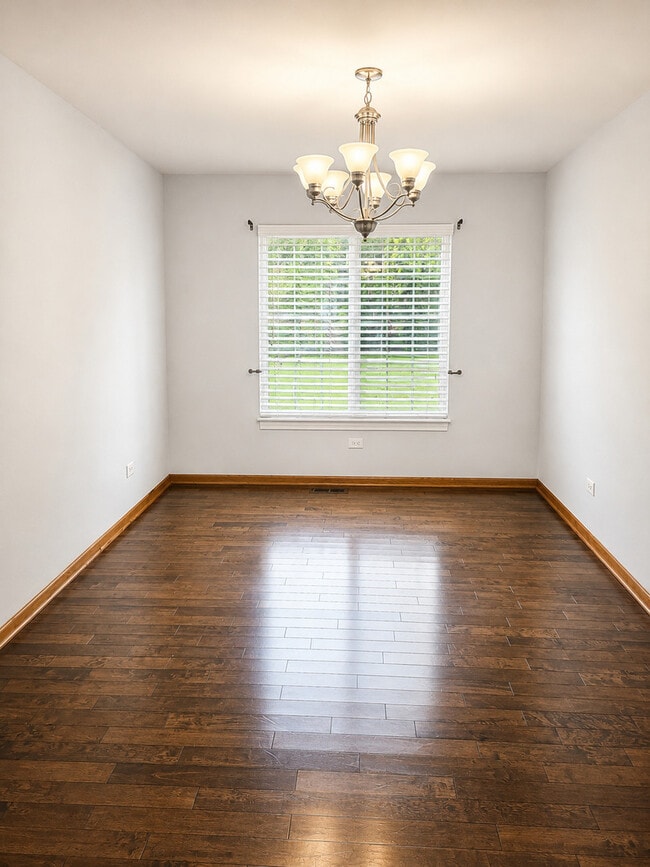 Photo - 1462 Glen Ellyn Rd