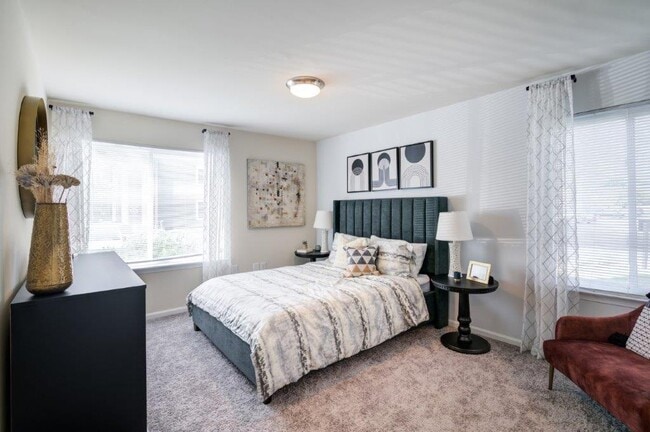 Fox Run Apartments and Townhomes
