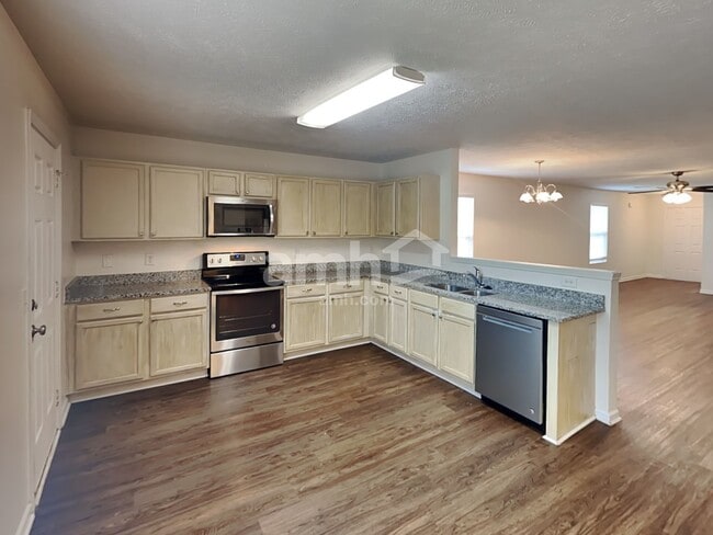 Photo - 343 Campfire Dr