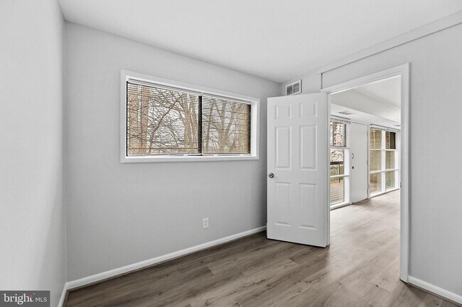 Photo - 4311 Americana Dr Unit 103