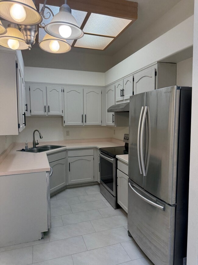 Photo - 2050 W Canyon View Dr