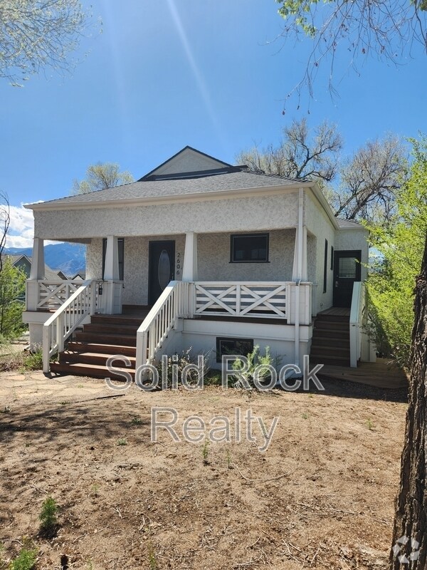 Building Photo - 2606 N Cascade Ave Rental