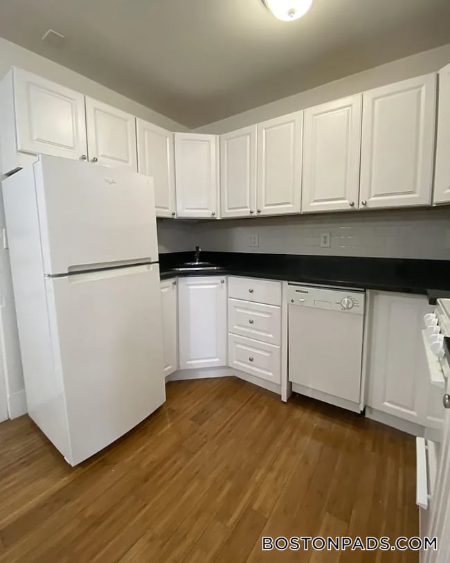 Photo - 64 Hemenway St Unidad 27