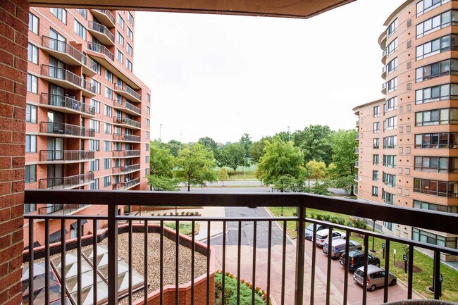 Photo - 801 15th St S Unit FL4-ID1022433P