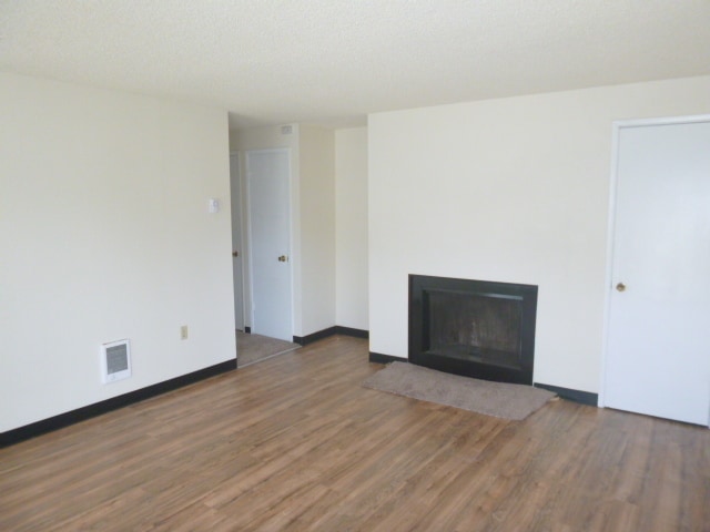 Photo - 2bd 1ba