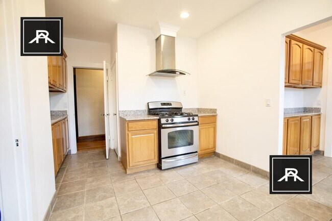 3 bedroom in Brighton MA 02135 - 3 bedroom in Brighton MA 02135 Condo Unit 1