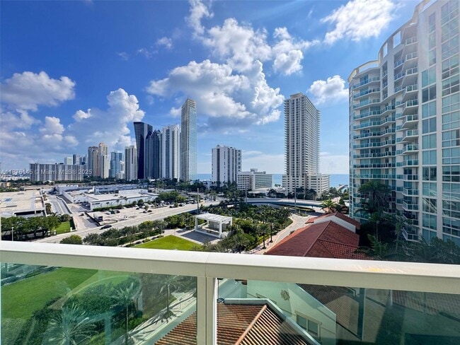 Building Photo - 200 Sunny Isles Blvd Unit 2-1102 Rental