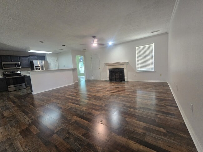 Photo - 2112 Spring Hill Cir