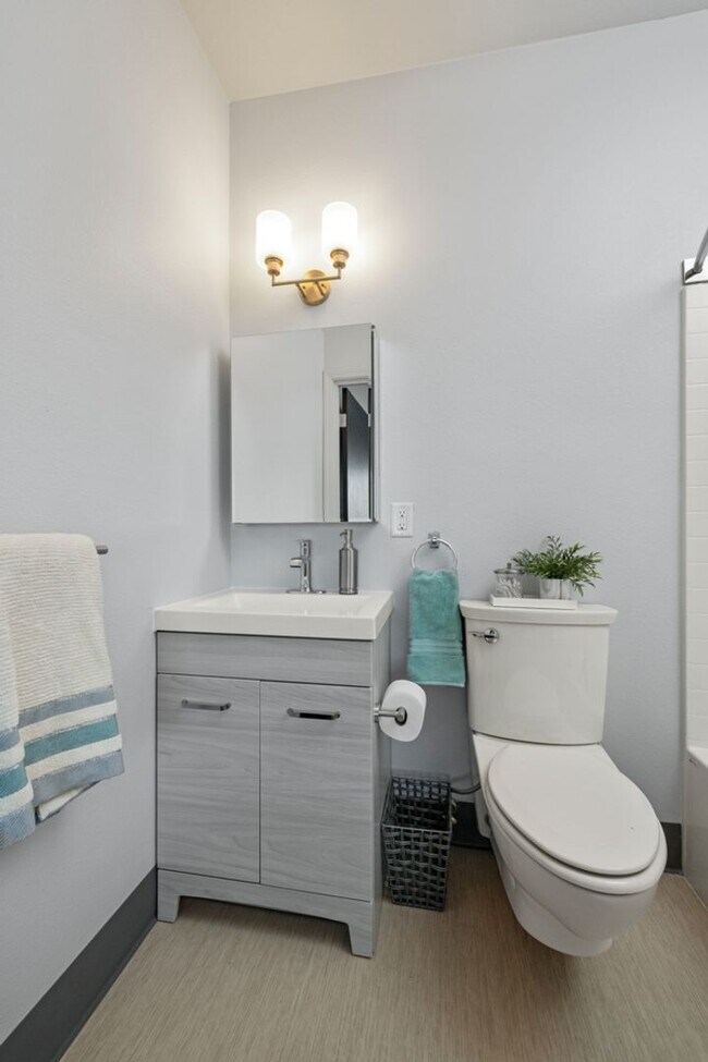 Photo - Available NOW! 1 bed 1 bath apartment