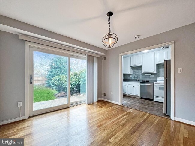 Photo - 5015 Sentinel Dr Unidad 81