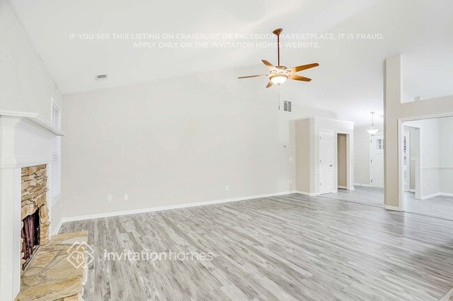 Photo - 63 Legend Creek Cove House