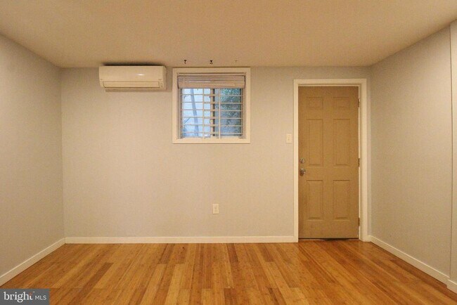 Photo - 1525 W Seybert St Unidad A