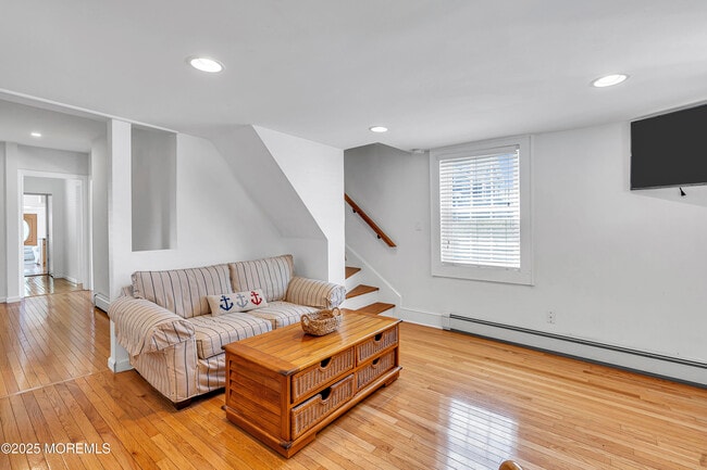 Photo - 226 Sylvania Ave