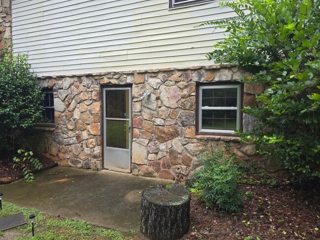 Building Photo - 460 Haynes Creek Cir Rental