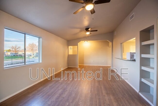 Photo - 3281 E Desert Dr