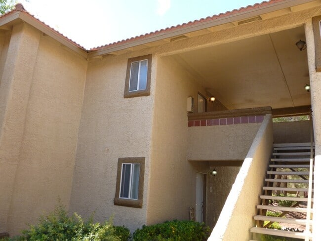 Building Photo - 7200 Pirates Cove Rd Unit 2029 Rental