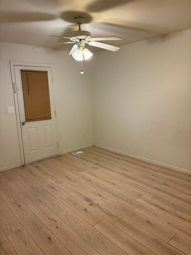 Photo - 857 E 20th Street Rd