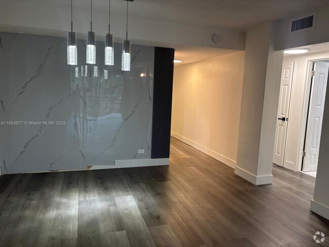 Building Photo - 3660 NE 166th St Unit 203 Rental