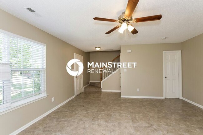 Photo - 3 Bedroom Pet-Friendly Home in Charlotte, NC with Main Street Renewal