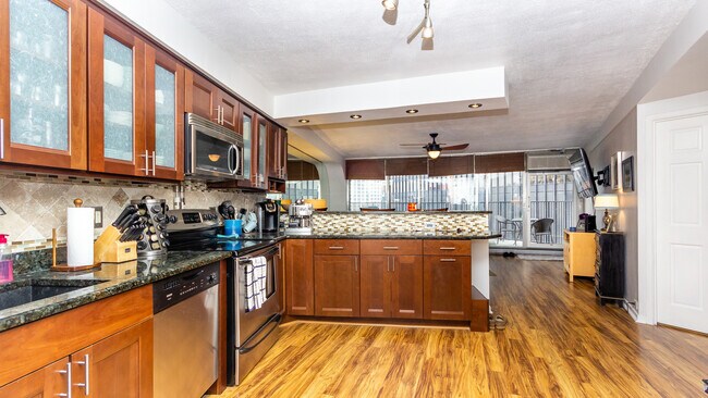 Photo - 300 N State St Unit 2830