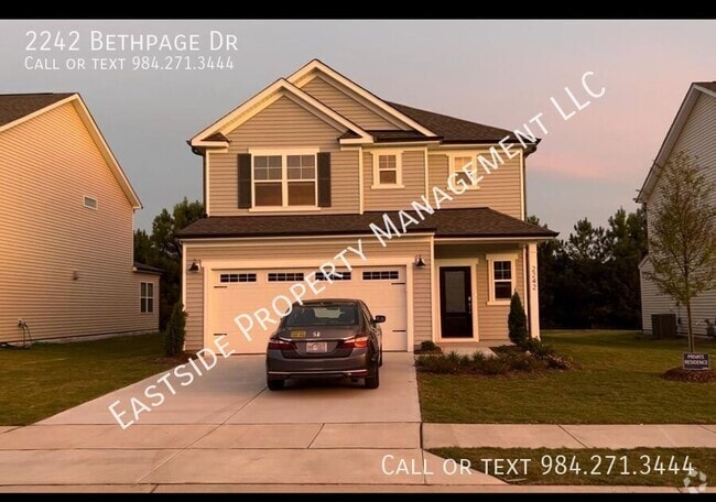 Building Photo - 2242 Bethpage Dr Rental