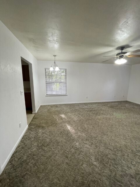 Photo - 580 SE Nassau St