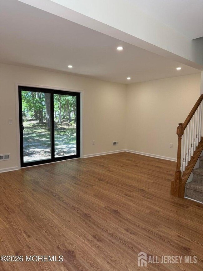 Photo - 5 Canary Cir