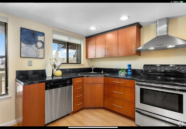 Building Photo - 1676 San Miguel Dr Rental