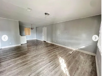 Photo - 128 W Northside Dr