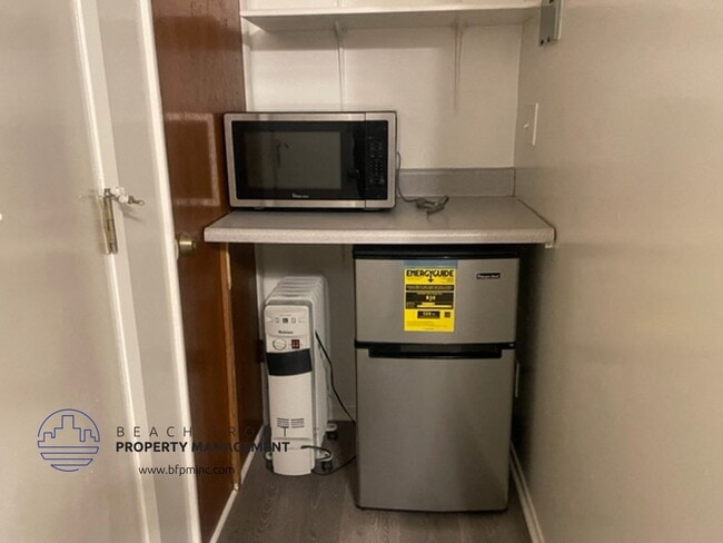 Photo - 2521 Mathews Ave.