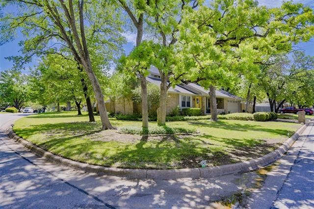 Photo - 2205 Prestonwood Dr
