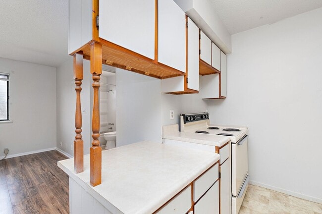 Photo - 2 Bedroom, 1 Bath Apartment at the Brookside Apartments! Unidad 321