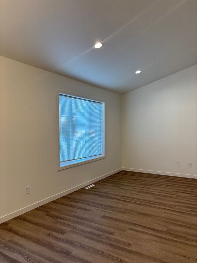 Photo - 3 Bedroom 3 Bathroom Townhomes