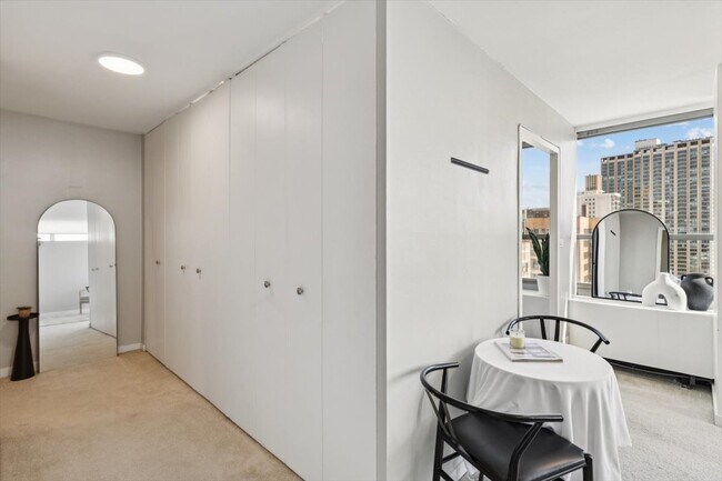 Photo - 3550 N Lake Shore Dr Unit 1712