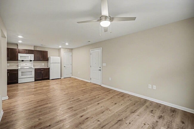 Photo - Rutherford Crossing