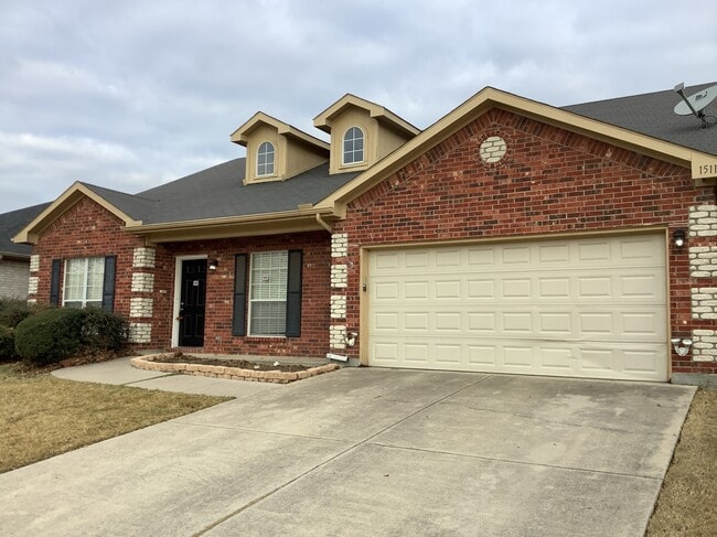 Photo - 1511 Cheyenne Trl