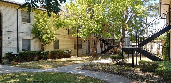 Photo - 2703 Southside Dr Unidad #2703