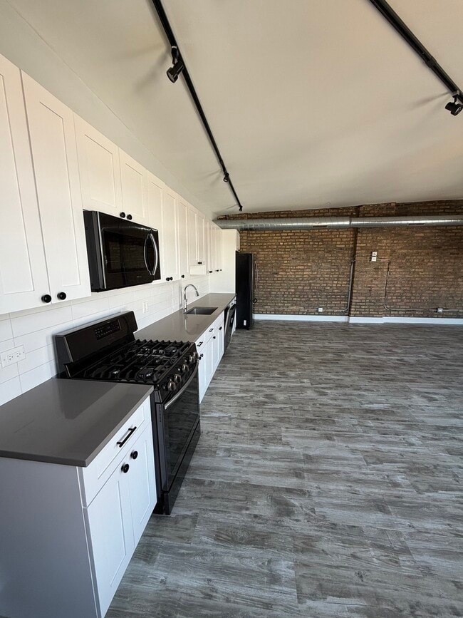 Photo - 1572 N Milwaukee Ave Unit K