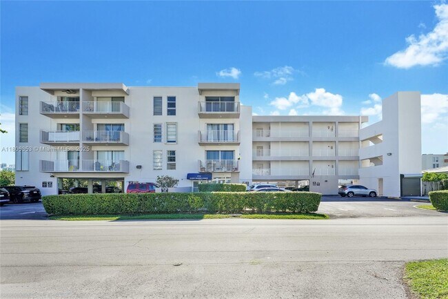 Photo - 3716 NE 168th St Condo Unit 302