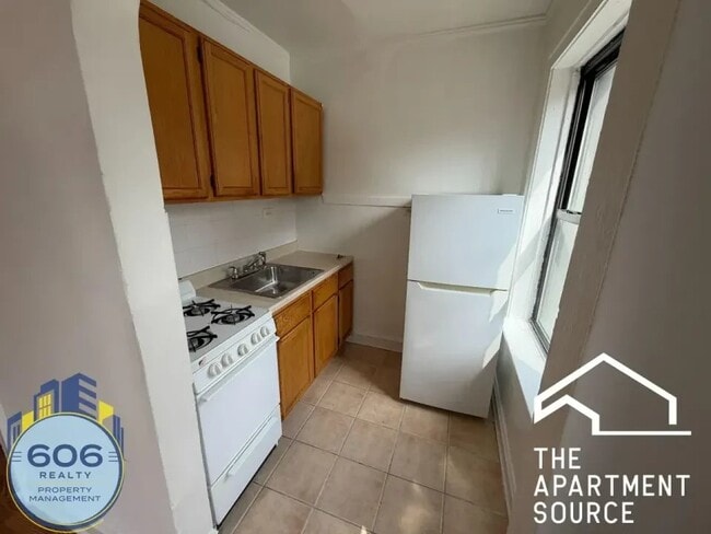 Photo - 1135 W Lunt Ave Unit 1135 West Lunt Avenue