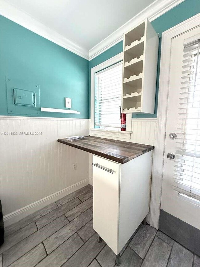 1530 NE 191st St Unit 340