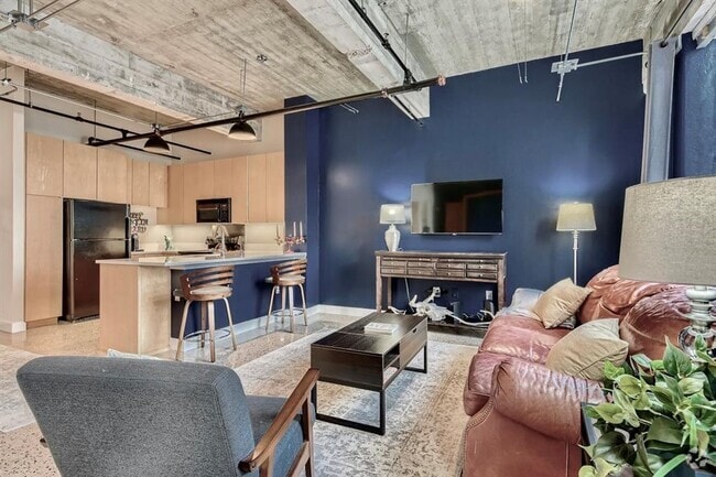 Building Photo - 710 Colorado St Unit 6E Rental