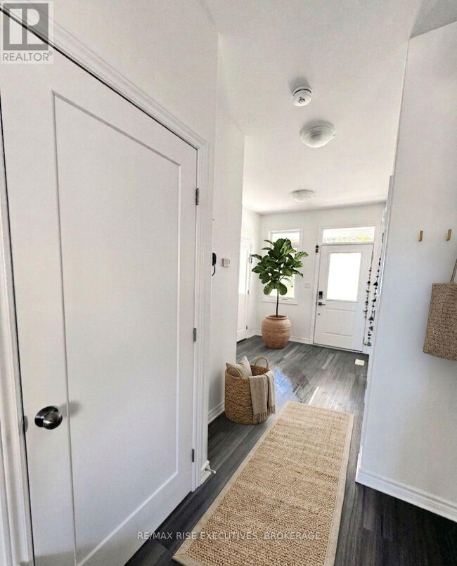 Photo - 1418 Remington Ave