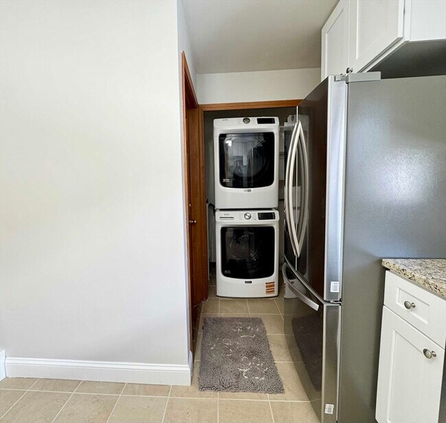 Photo - 42 Chester Rd Unit 1