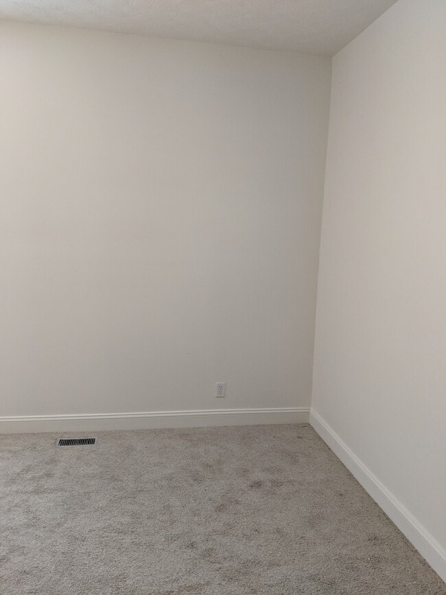 Building Photo - 1031 Euclid Unit 1033 Euclid