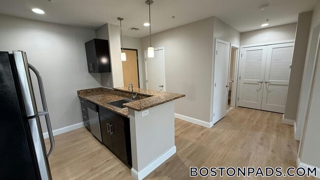 Photo - 75 S Main St Unit 209