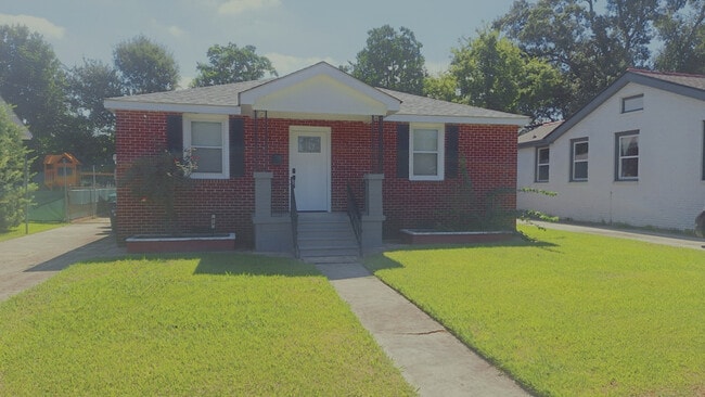Building Photo - 613 Tucker Ave Rental