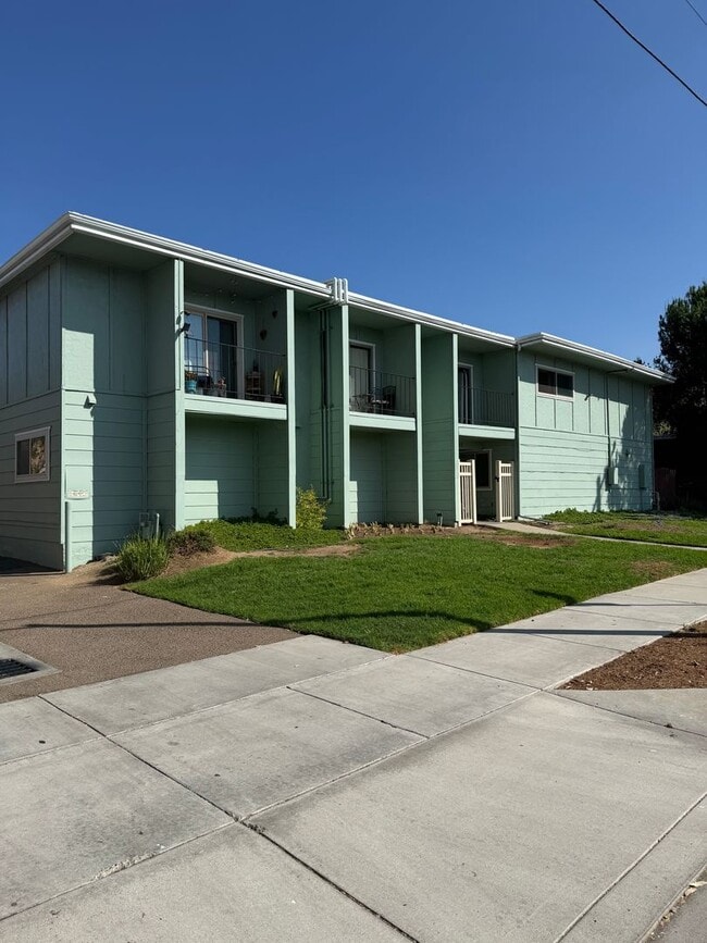 Photo - Spacious 3 bed / 1.5 bath townhome - La Mesa