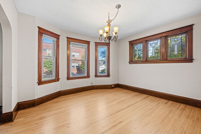 1625 Selby Avenue