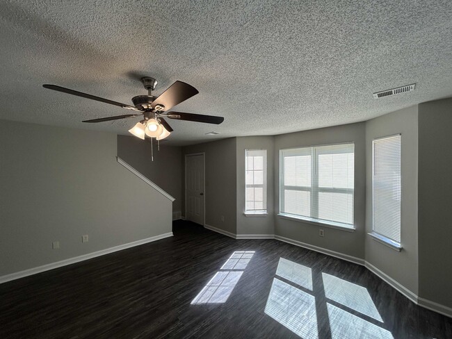 Photo - 7610 Bridelwreath Dr